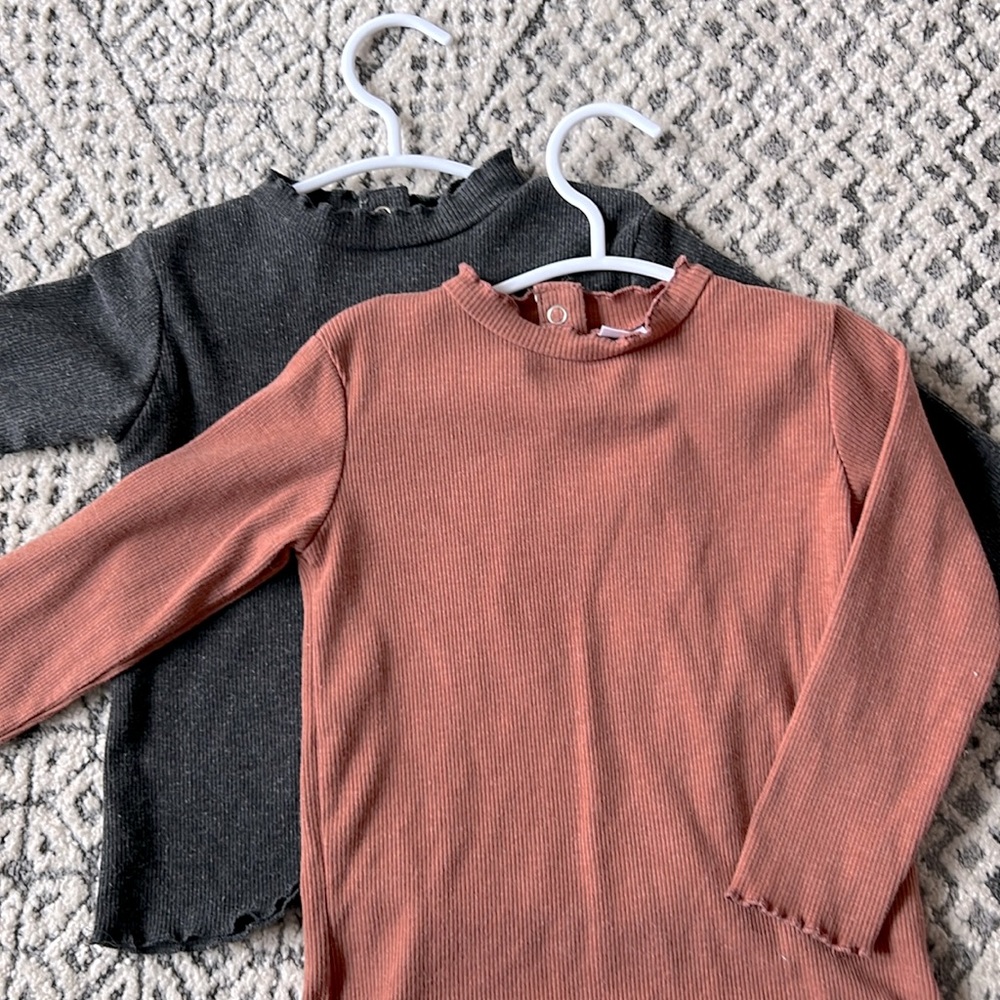 ZARA baby • ruffle turtlenecks
